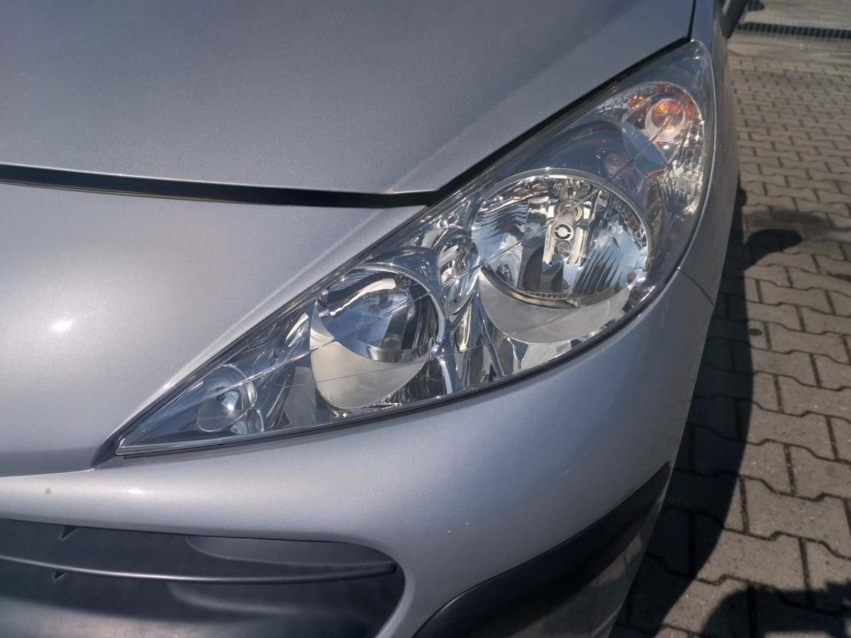 Peugeot 207 original Scheinwerfer vorn links Halogen Bj.2007